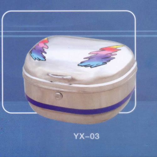不锈钢摩托车尾箱 (YX-03)