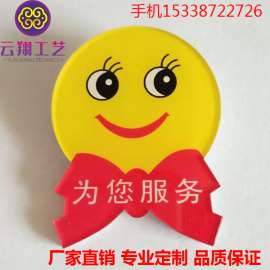 卡通服务业胸牌批发定做 珠海胸章 为您服务胸牌批发