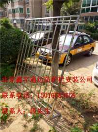 北京海淀知春路安装小区护网不锈钢护栏阳台防盗窗安装