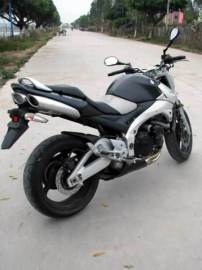 铃木GSR400未来战车