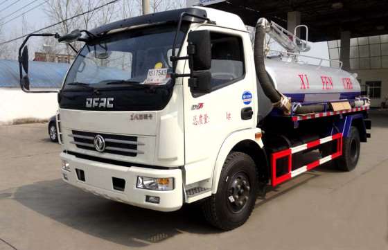 【8方】东风大多利卡吸粪车