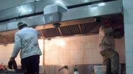 宾馆饭店厨房防火的重要性 定期清洗油烟管道