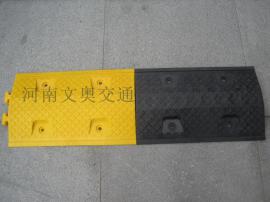 河南郑州批发供应耐用塑料减速带