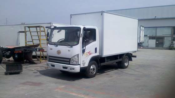 泰安小型冷藏车冷冻车，解放虎V冷藏车，食品冷藏车