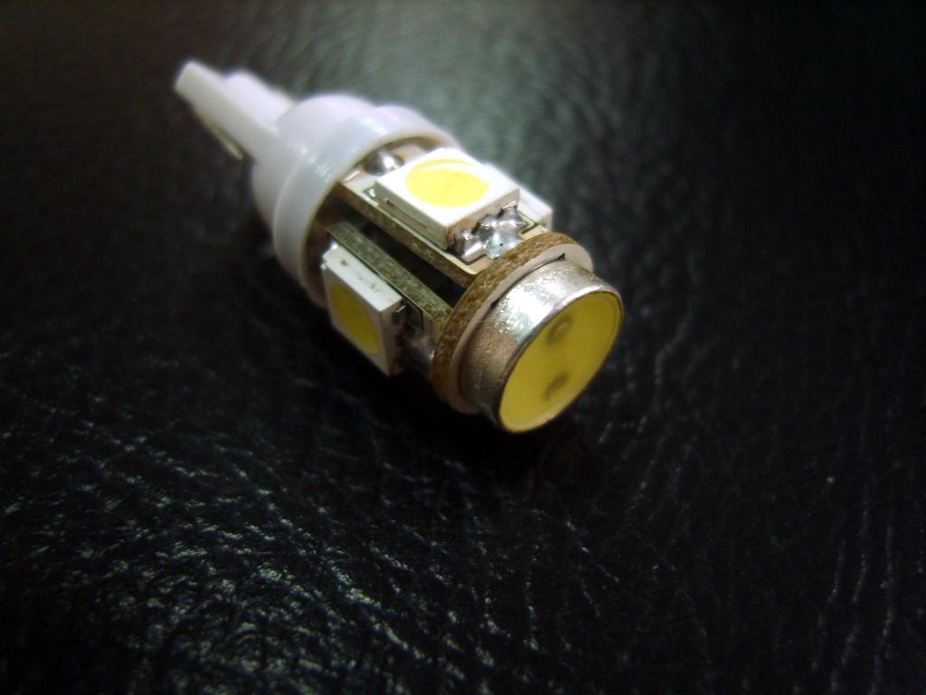 汽车灯（T11-5HW-5050）