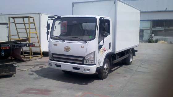 新疆冷藏车，水果冷藏车，食品冷藏车，玻璃钢冷藏车