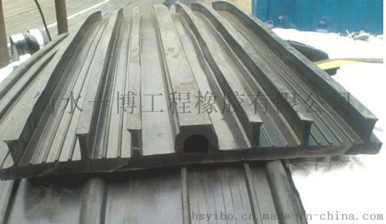 EB型带孔型外贴式橡胶止水带320x6价格