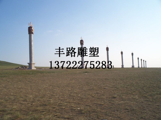 定制石雕龙柱 汉白玉龙柱 广场石材文化柱