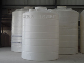 内蒙古塑料水箱厂“塑料水箱”专业制造储水容器，您的选择我的期待
