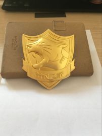 南昌制作汽车车标厂家/专门定制各大车友会金属车标