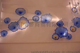 蓝色吹制琉璃荷叶片装饰墙壁