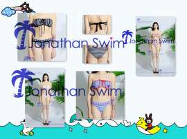 Jonathan Swim条纹无肩带性感比基尼